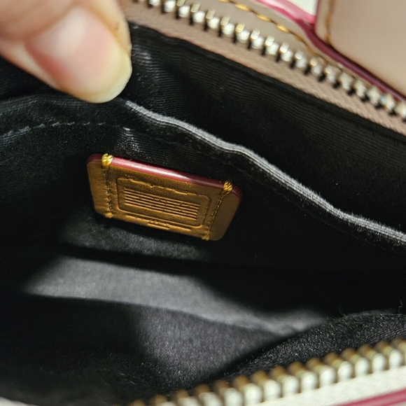 Coach x Disney Mickey Mouse wristlet - Picture 9 of 12